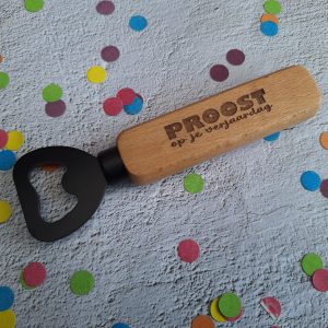 Flesopener- proost op je verjaardag