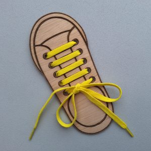 Houten veterschoen